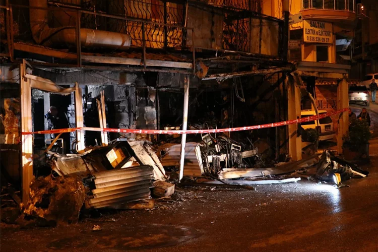 İzmir haber: Kundaklamanın altından sarkıntılık iddiası çıktı