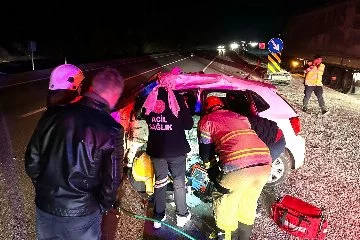 Kütahya’da feci kaza: Tır ile otomobil çarpıştı