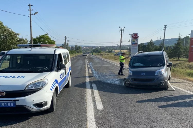 Kütahya'da kaza: Otomobiller çarpıştı