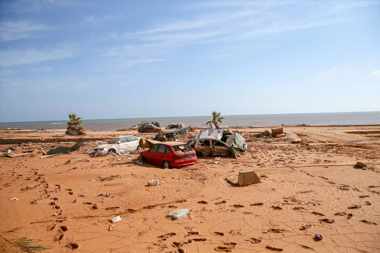 Libya'daki Derne kentinde selin acı izleri görülüyor