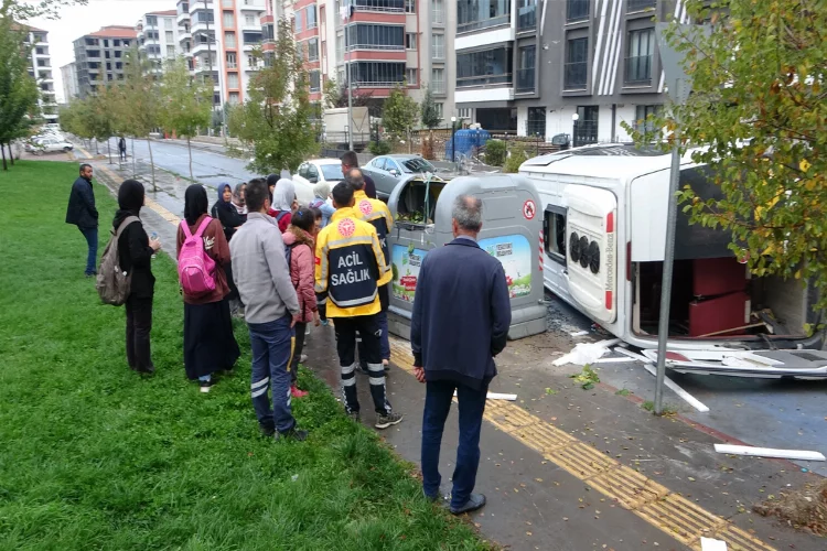Malatya’da öğrenci servisi kaza yaptı