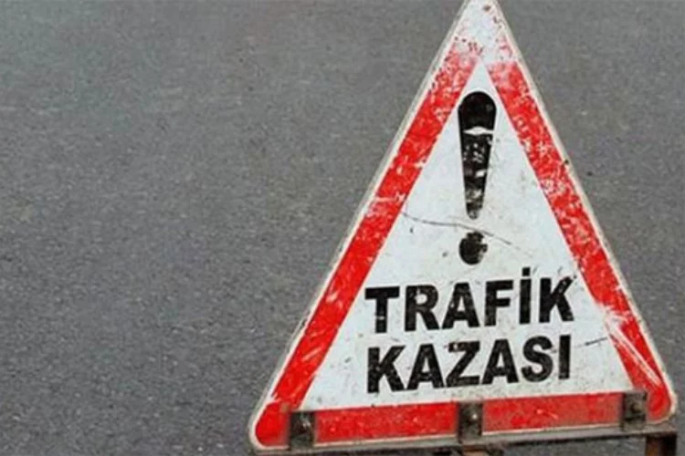 Rize'de zincirleme trafik kazası: 1'i ağır 2 kişi yaralandı