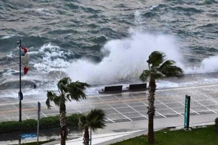 Meteorolojiden İzmir için fırtına uyarısı