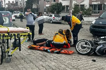 Milas’ta motosiklet ile otomobil çarpıştı