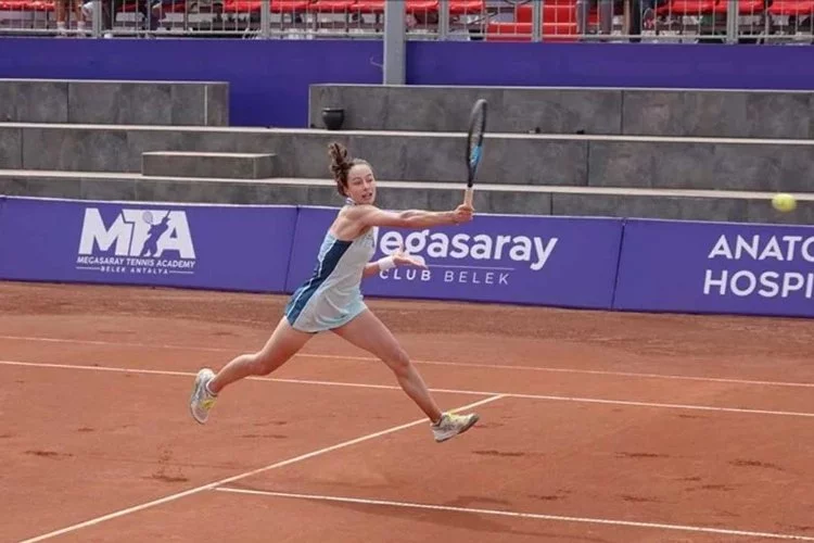 Milli tenisçi Zeynep Sönmez çeyrek finalde