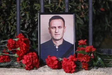 Muhalif lider Navalny’nin annesi açıkladı: Cenaze töreninin gizlice yapılmasını istiyorlar
