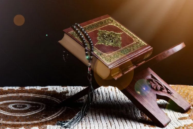 Müslümanları birçok kötülükten koruduğuna inanılan Duhan Suresi kaç ayetten oluşur?