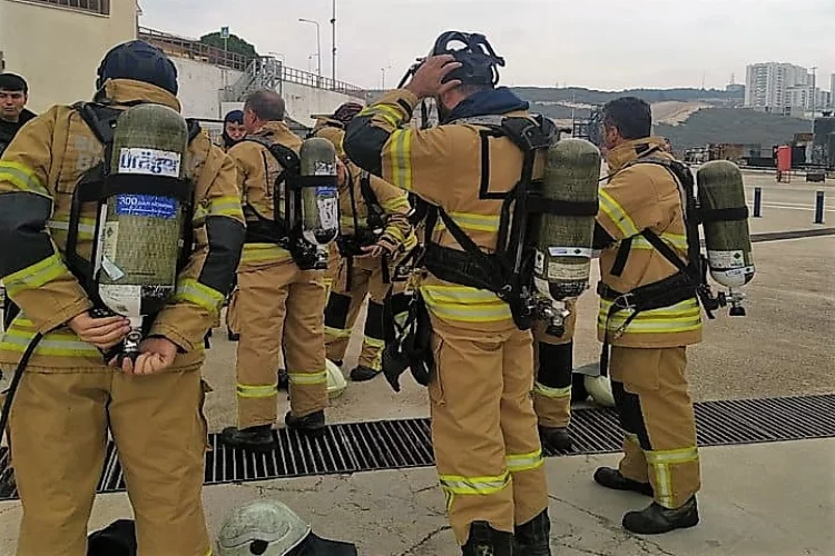 ÖDAK, İzmir İtfaiyesi’nin yangın söndürme eğitimlerine katıldı 