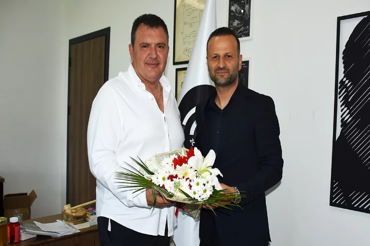 Osman Zeki Korkmaz Manisa FK’ ya veda etti