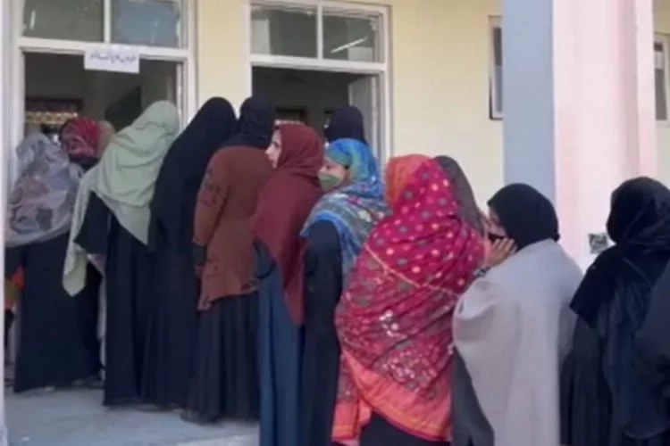 Pakistan’da oy verme işlemi bitti