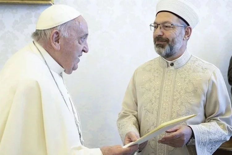 Papa Franciscus'tan Erdoğan'a: Dünya barışı için gücü olan çok çalışan az sayıda liderden biri