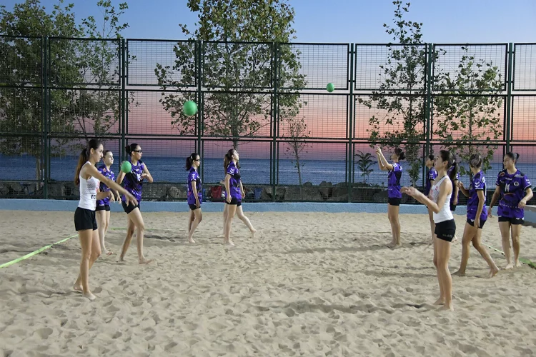 İstanbul’da 'Plaj Hentbolu Şenliği' düzenleniyor