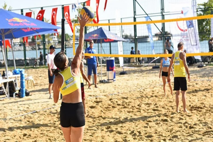 Köyceğiz Plaj Voleybol Turnuvası için gün sayıyor
