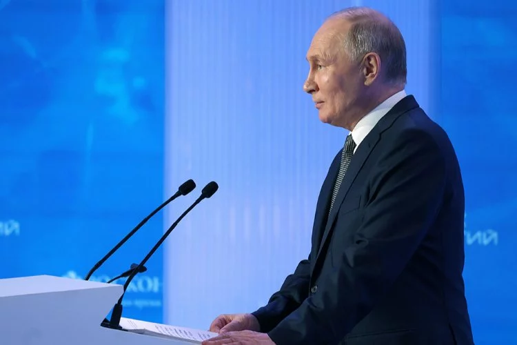 Putin açıkladı: Kanser aşısı üretmeye yaklaştık