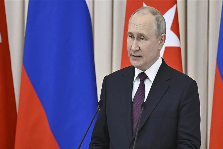 Putin, Türkiye Cumhuriyeti'nin 100. yıl dönümünü kutladı