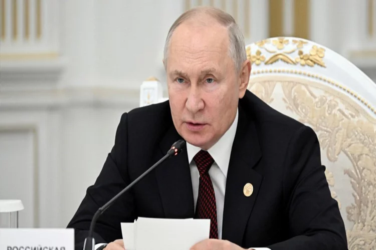 Putin'den Azerbaycan ve Ermenistan'a çağrı: Müzakereler Moskova’da yapılsın önerisi