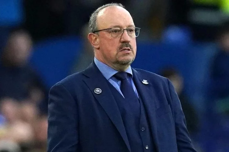 İspanyol eski futbolcu ve teknik direktör Rafael Benitez kimdir? Rafael Benitez ne kadar maaş alıyor?