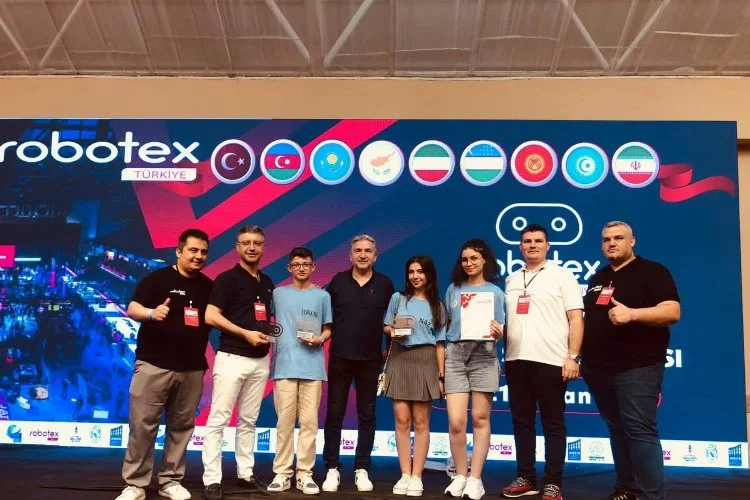 Robotex Türkiye Şampiyonası'nda İzmirli genç yetenekler zirvede