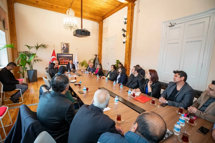 Başkan Soyer Roman sivil toplum kuruluşlarının temsilcileriyle bir araya geldi