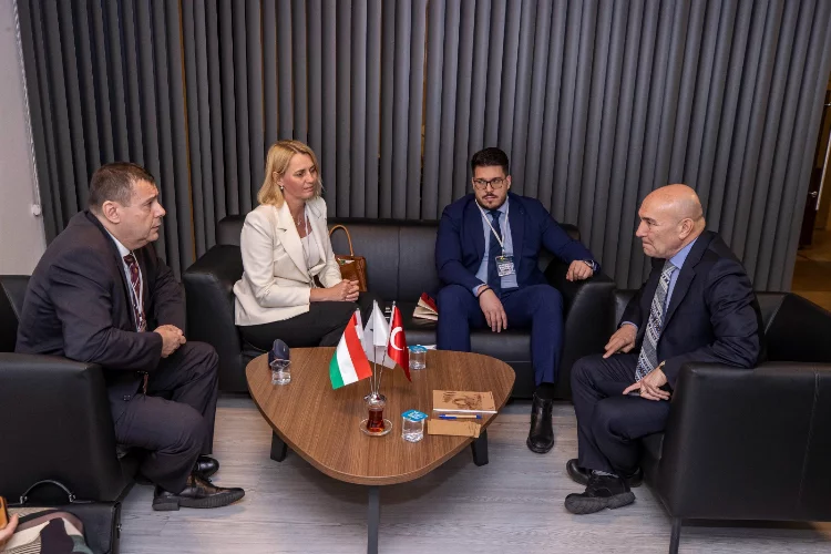 Macaristan İstanbul Başkonsolosu Başkan Soyer'i ziyaret etti