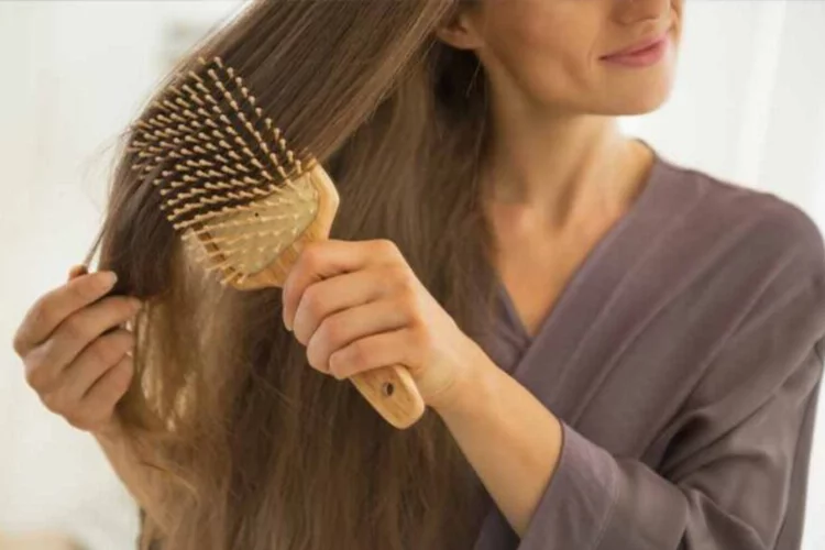 Saç dökülmesini azaltmak için sonbaharda hangi önlemler alınmalı?
