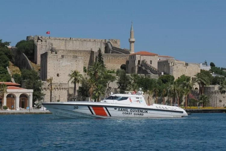 Sahil Güvenlik botları ve TCG Nusret Müze Gemisi 23 Nisan’da ziyarete açıldı