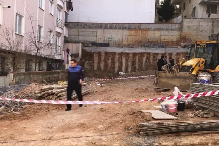 Sancaktepe'de inşaatta toprak kayması: 1 işçi hayatını kaybetti