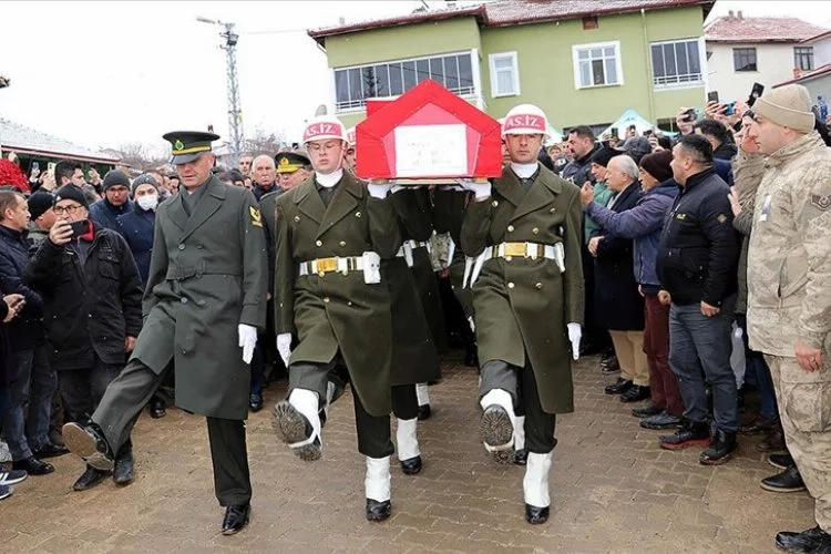 Şehit Samet Aslan'ın cenazesi memleketi Amasya'da toprağa verildi