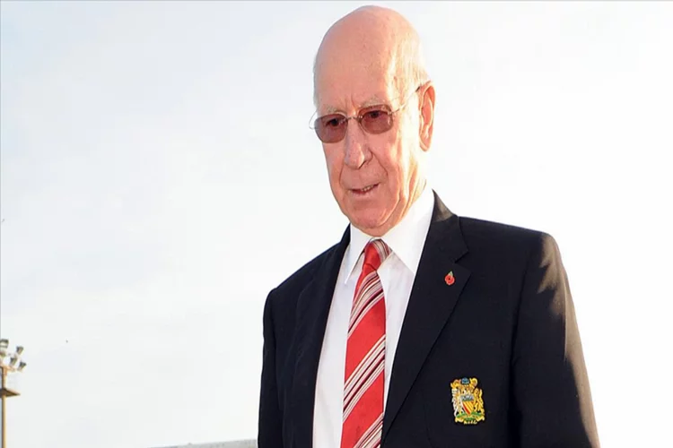 Efsane futbolcu Sir Bobby Charlton hayatını kaybetti