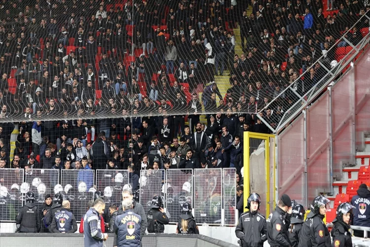Göztepe-Altay maçında çıkan olaylarla ilgili soruşturma sürüyor