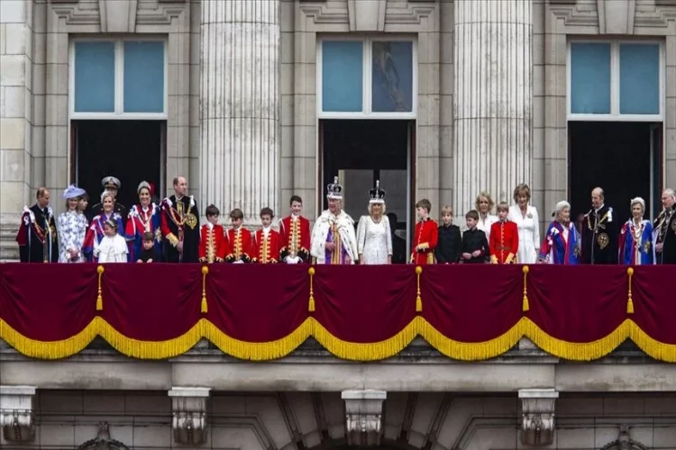 İngiltere'de taç giyme töreninin maliyeti tartışılıyor