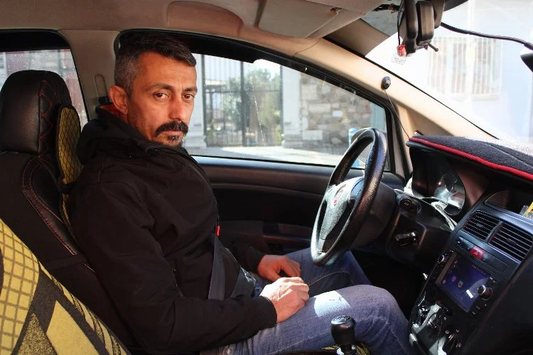 Taksici kendisine hakaret eden kadından şikayetçi oldu: Sonumuz İzmir’deki arkadaşımız gibi olmasın