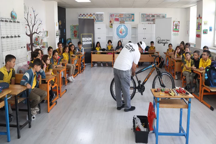 Konya’da okullarda bisiklet tamir ve bakım eğitimleri