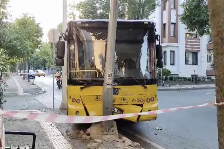 İstanbul'da iki İETT otobüsü kaza yaptı