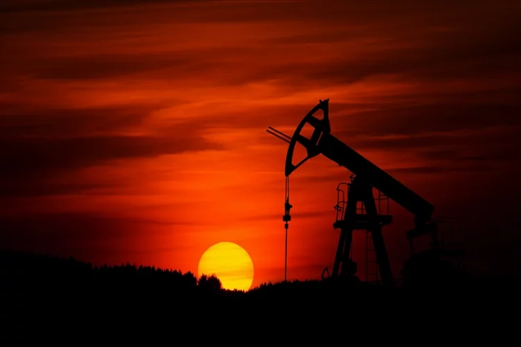 Brent petrolün varil fiyatı 85,17 dolar