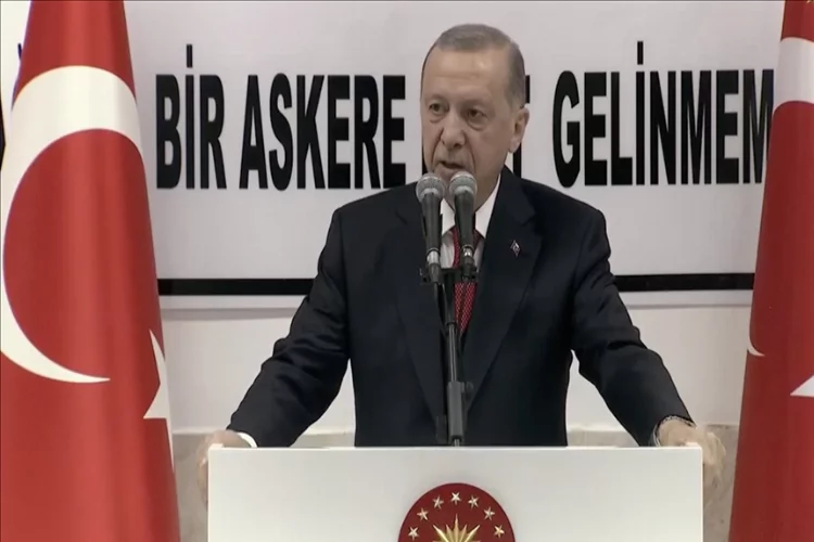 Cumhurbaşkanı Erdoğan: Askerlerimizin deprem bölgesindeki fedakarca çalışmaları iyi biliyoruz