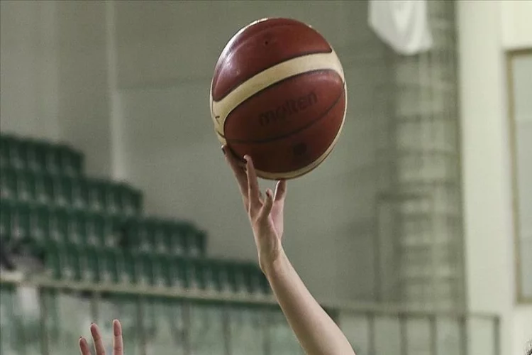 Kadınlar basketbolunda derbi heyecanı
