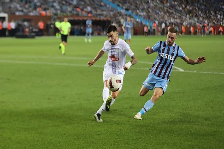 Trabzonspor, evinde Rizespor’a kaybetti