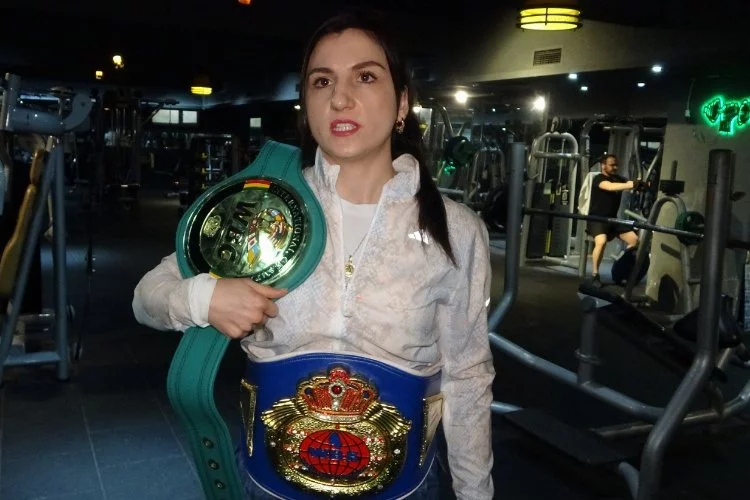 Türk kadın boksörlere Arnavutluk’tan teklif