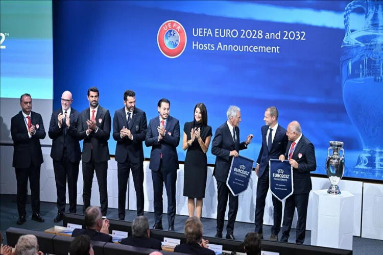 Avrupa Futbol Şampiyonası ev sahipliği Türkiye ve İtalya ortaklığında