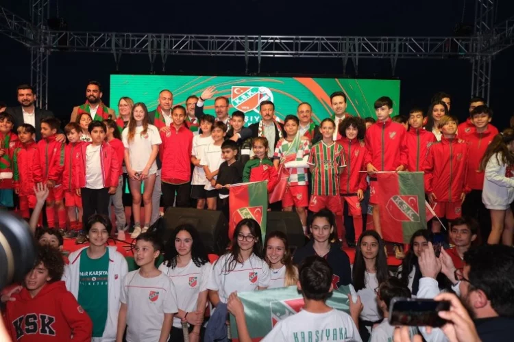 AK Parti'li Sürekli'den KSK'lı gençlere, spor tesisi müjdesi