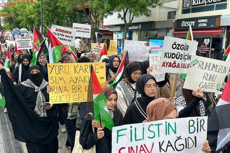 Uşak ve Malatya'da kadınlar Gazze'deki anneler için yürüdü