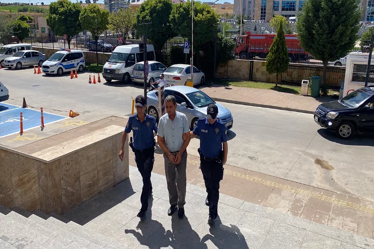 Uşak'taki feci kazada kamyonet sürücüsü tutuklandı  