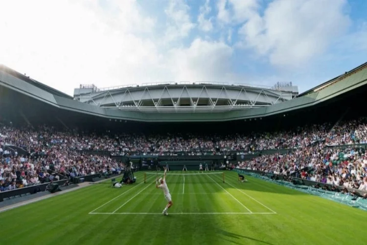 İklim aktivistleri Wimbledon’ı hedef aldı