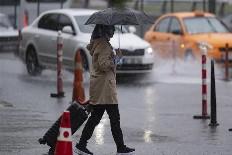 Ankara’da şiddetli yağış etkili oldu