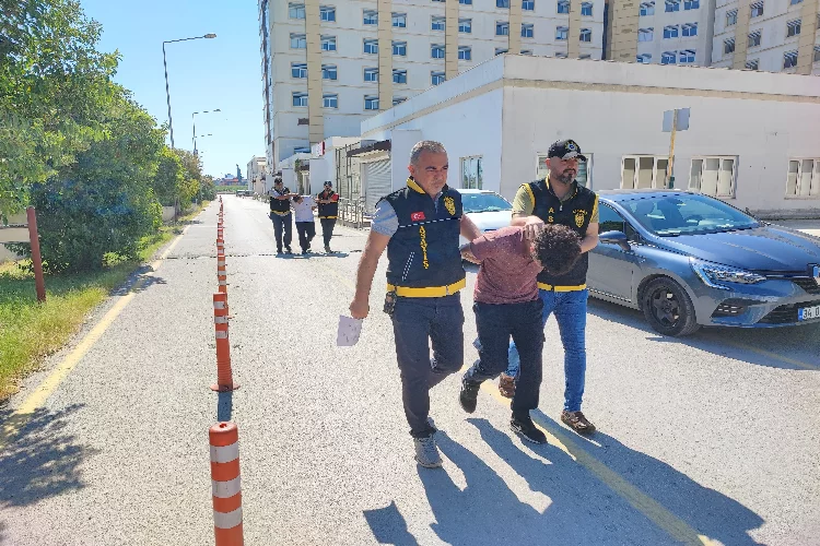Adana'da yağma! İki zanlı tutuklandı
