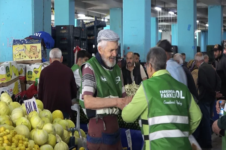 Yalova’da pazarcılar yeşil yelek giydi