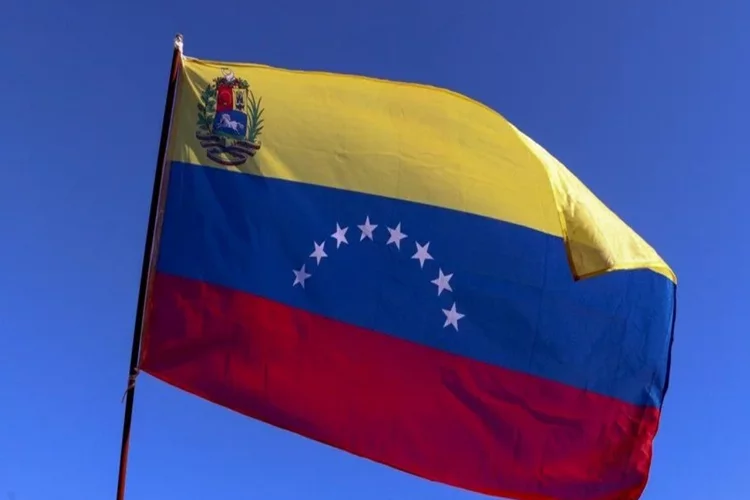 ABD'den Venezuela yaptırımlarını askıya aldı