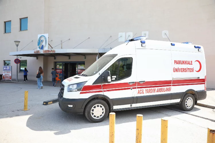 PAÜ Hastanesine yeni bir ambulans bağışlandı