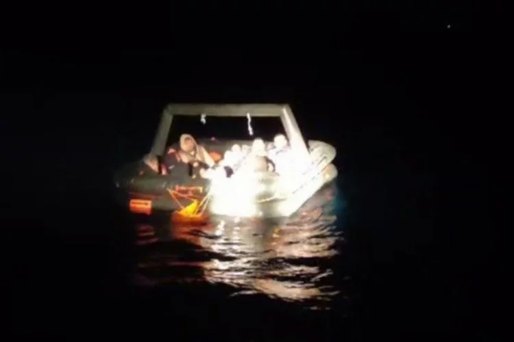 Yunanistan tarafından geri itildiler: İzmir açıklarında 47 düzensiz göçmen kurtarıldı